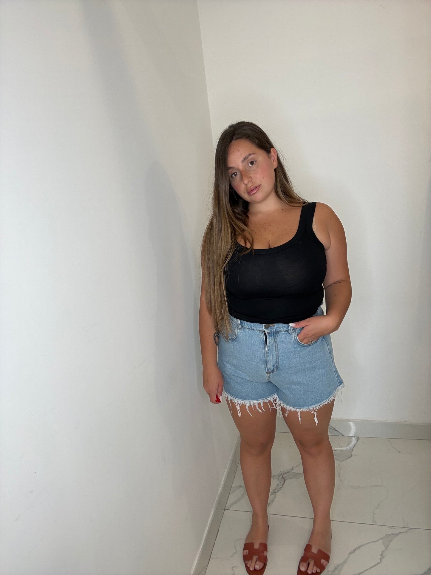 SHORT IN DENIM