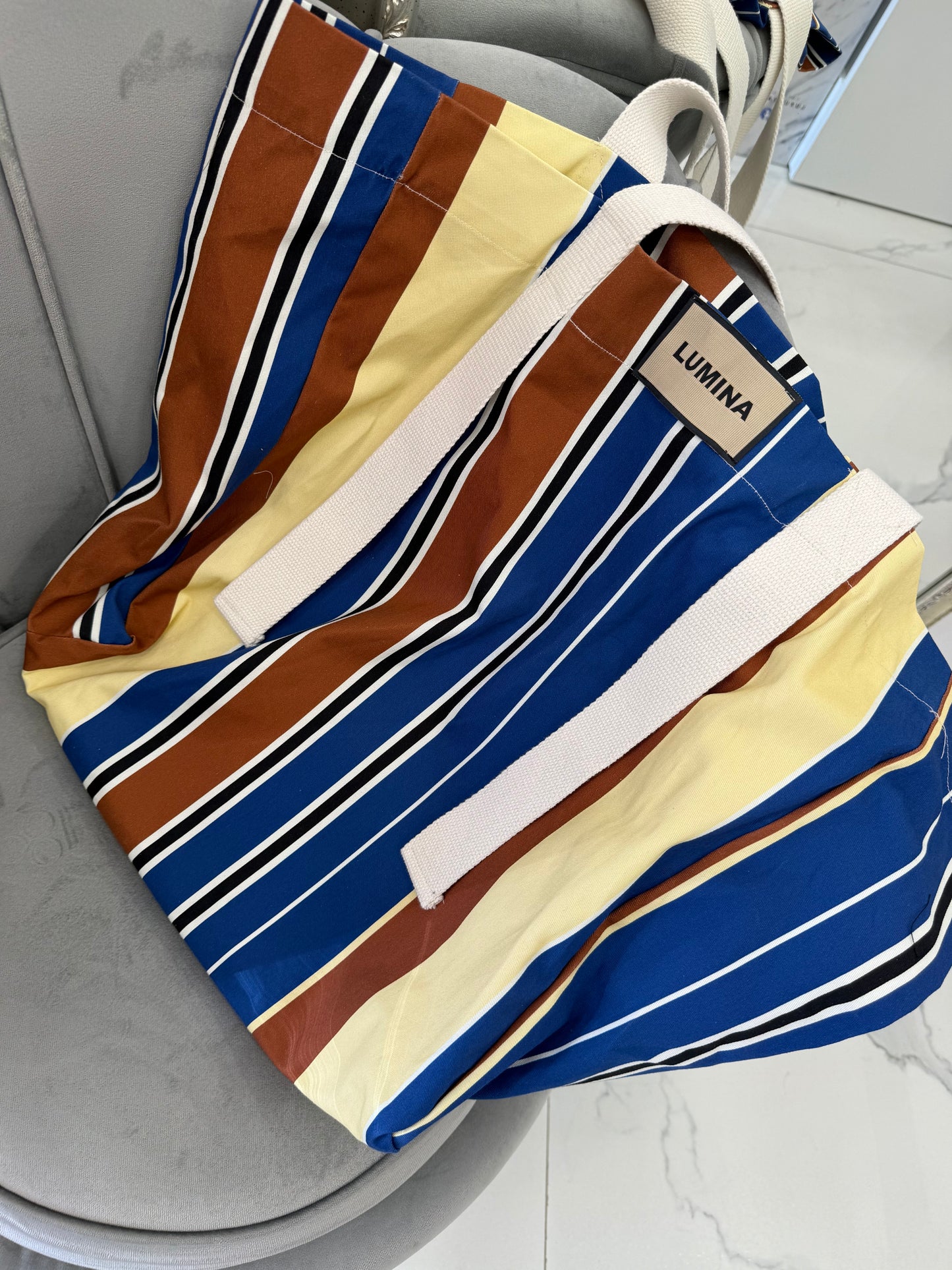 BAG BY LUMINA
