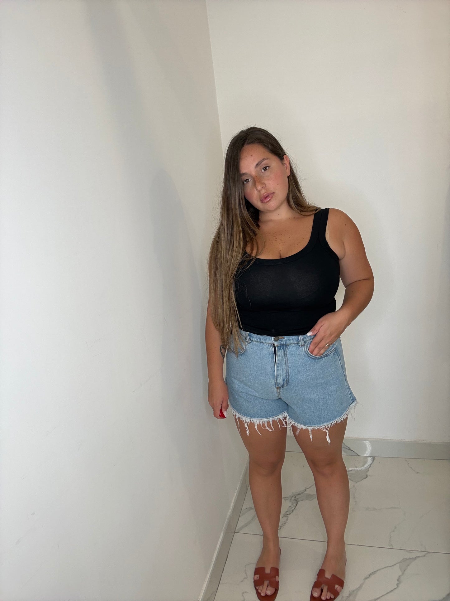 SHORT IN DENIM