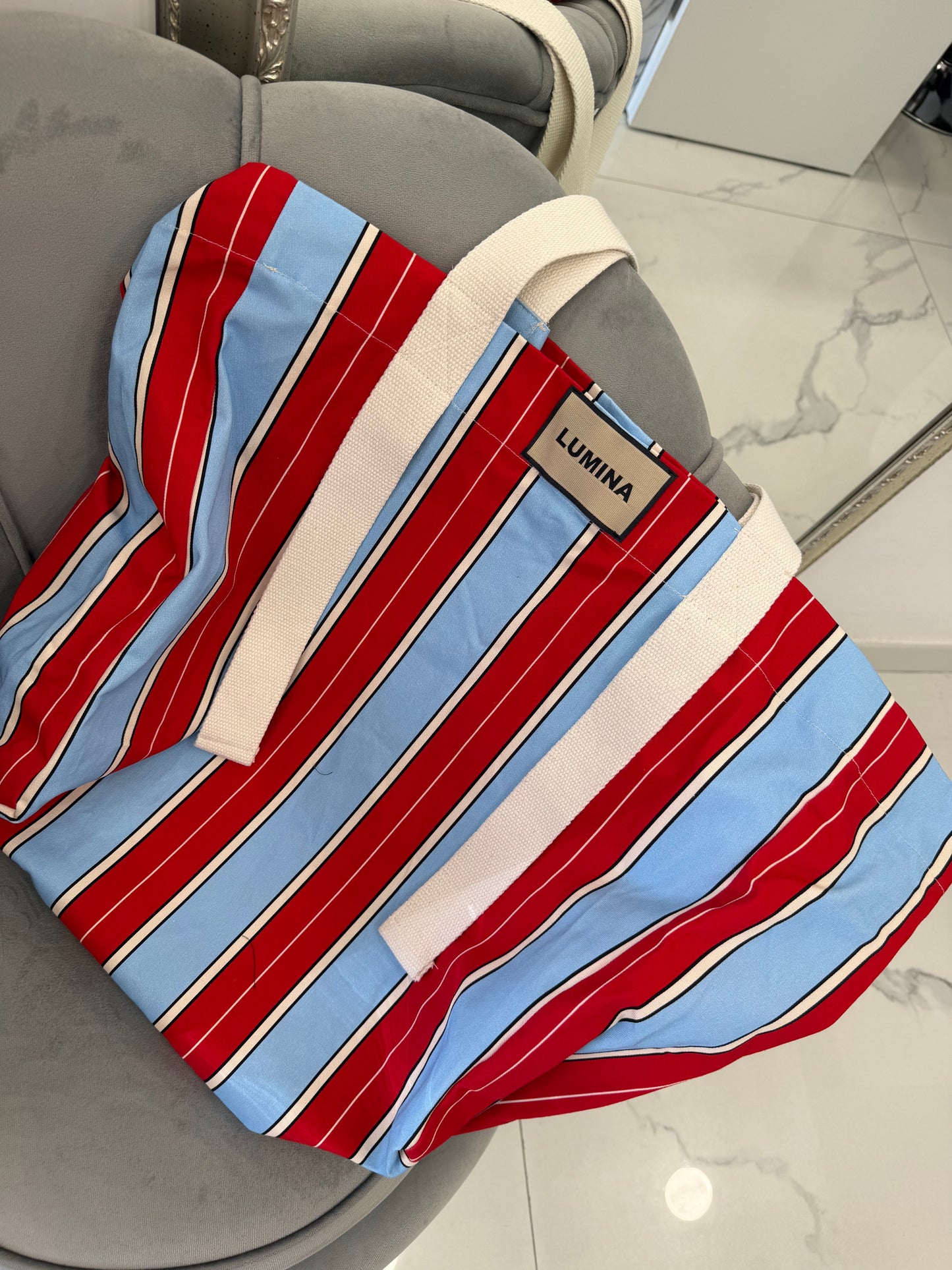 BAG BY LUMINA
