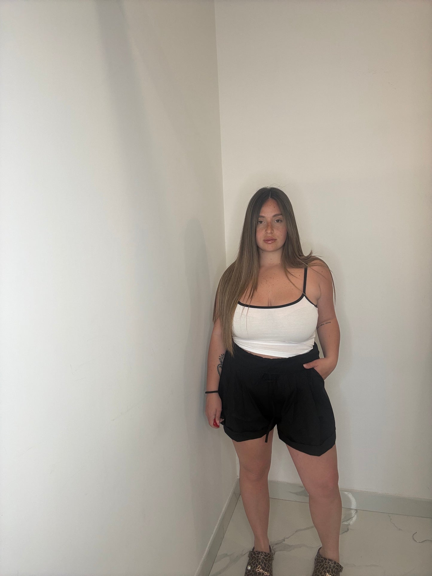 SHORT DESTY