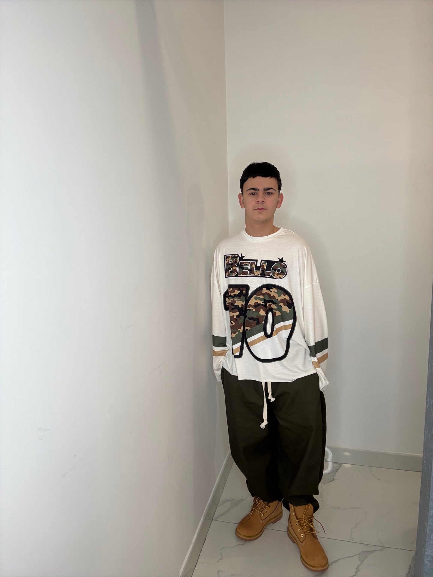 LONGSLEEVE N.10 BY CREATIVE