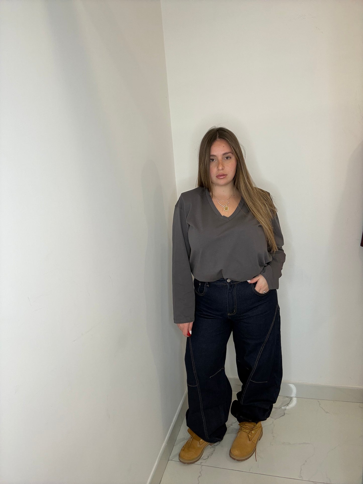 T-SHIRT SCOLLO V